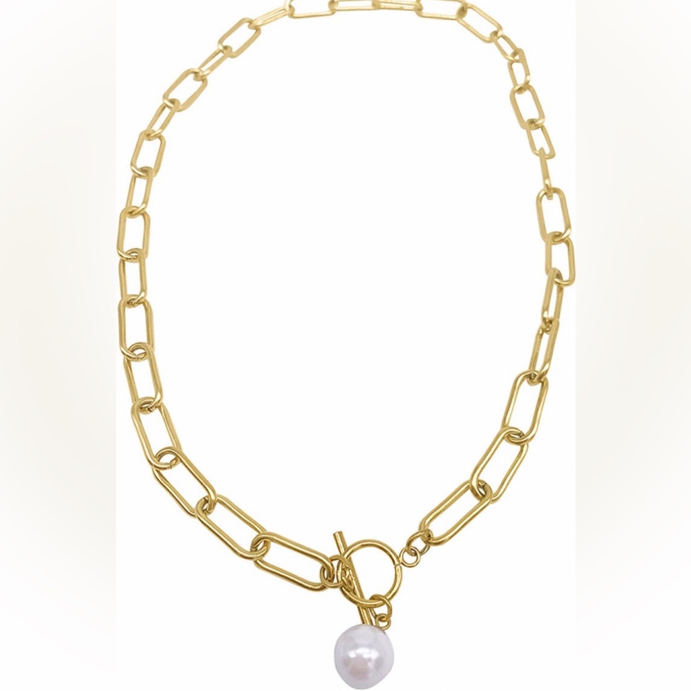 Adornia
8mm Imitation Pearl
Charm Toggle
Necklace